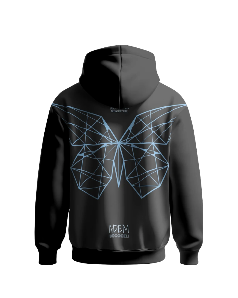 Schwarzer Hoodie ADEM BOGOCELI EMPOWERMENT Full Wing, Rückenansicht mit facettiertem Schmetterling, Printvariante Blau