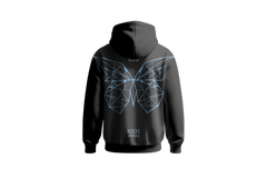 Schwarzer Hoodie ADEM BOGOCELI EMPOWERMENT Full Wing, Rückenansicht mit facettiertem Schmetterling, Printvariante Blau