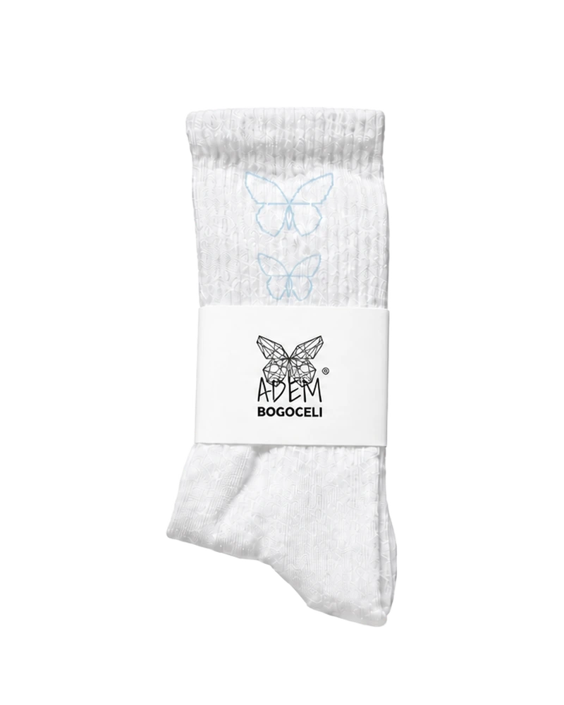 AWAKENING Socks in Weiß – Unisex-Crew-Socken mit Banderole und Schmetterlingsdetail